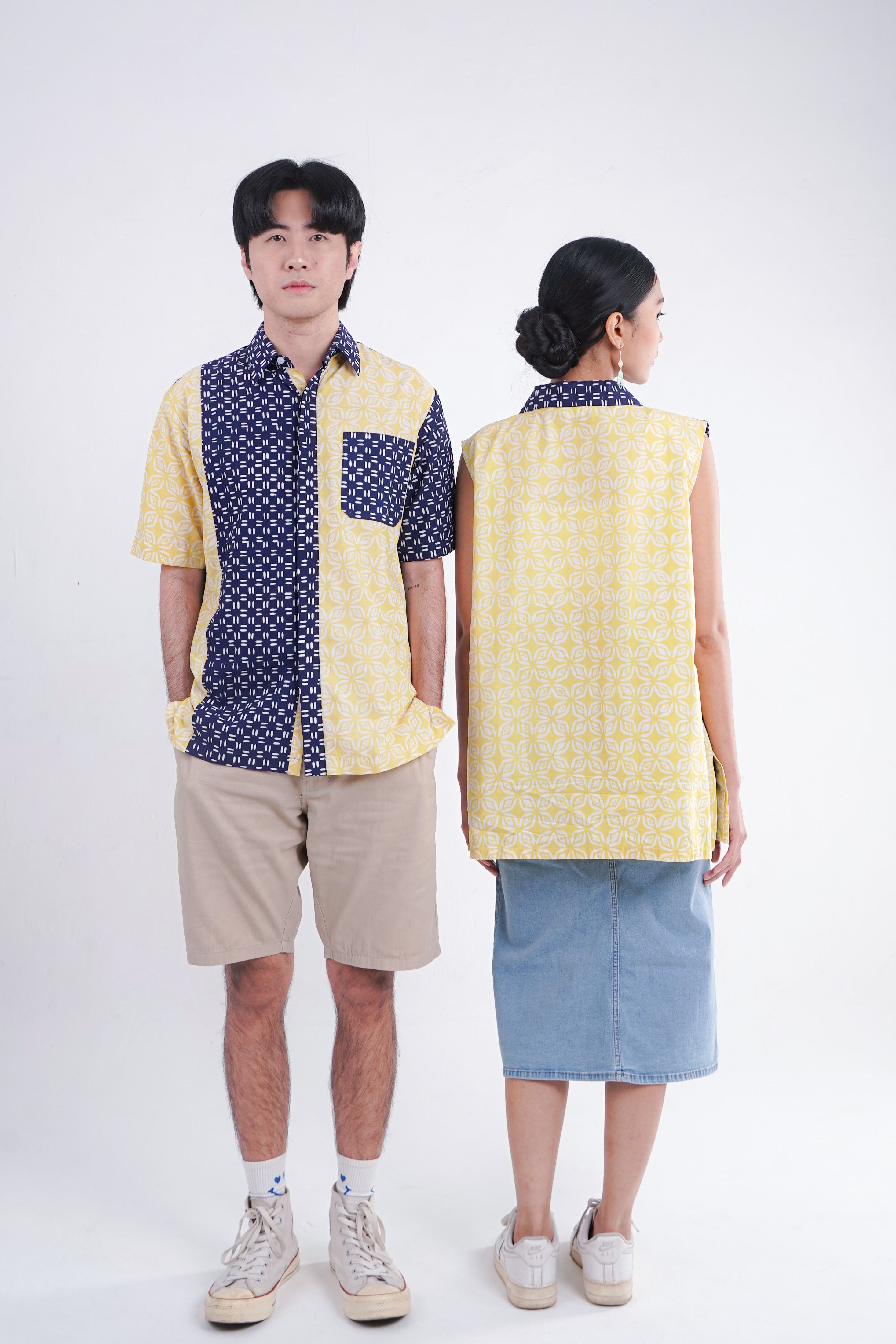 Batik ENOM - Outer Monica & Kemeja Dewin - Batik Cap Bahan Katun -  Baju Batik Wanita Modern - Kemeja Batik Pria Lengan Pendek - Luminara Series