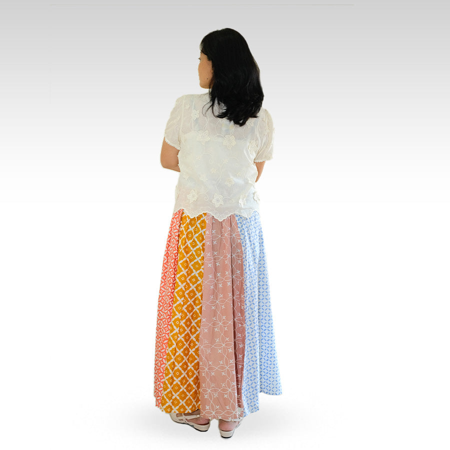 Zyora — Blus Lengan Pendek Semi Puff – Batik ENOM