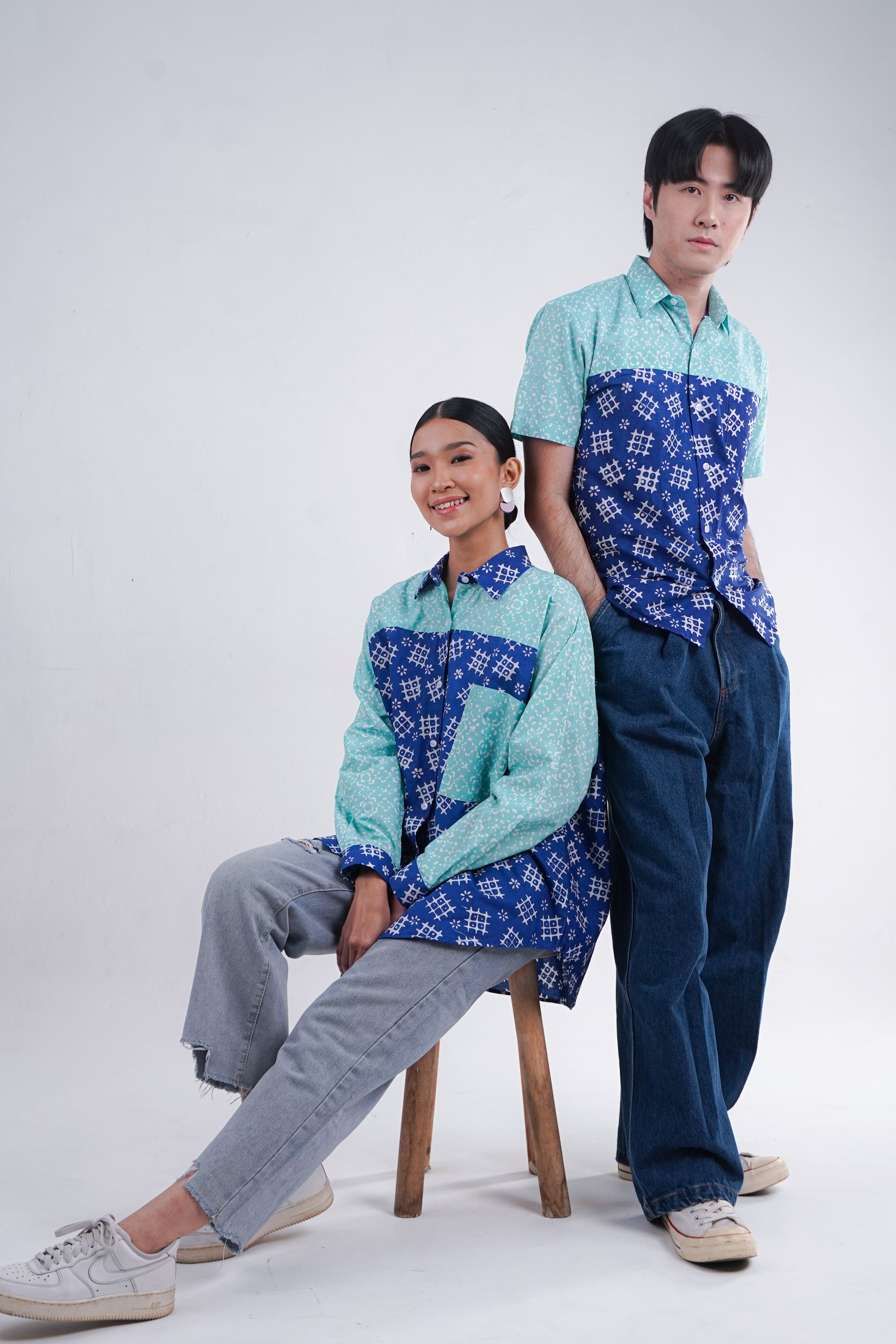 Batik ENOM - Blouse Mika & Kemeja Ananda - Batik Cap Bahan Katun - Baju Batik Wanita Modern - Kemeja Batik Pria Lengan Pendek - Luminara Series