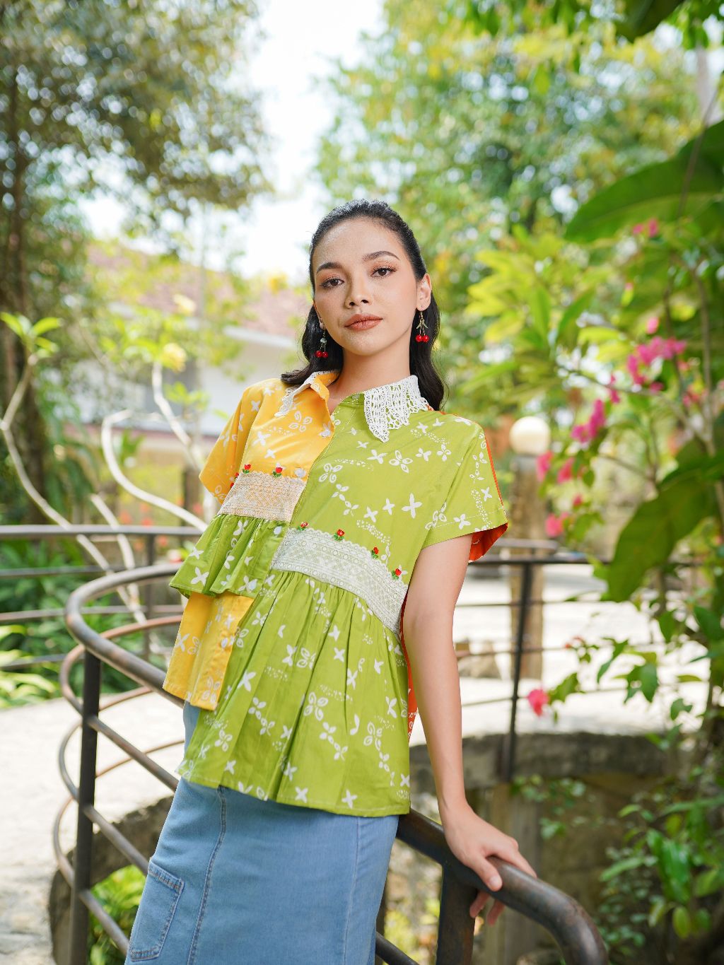 Batik ENOM - Blus Shara  Batik Cap Bahan Katun - Baju Batik Wanita Modern - Batik Wanita Premium Saujana Series
