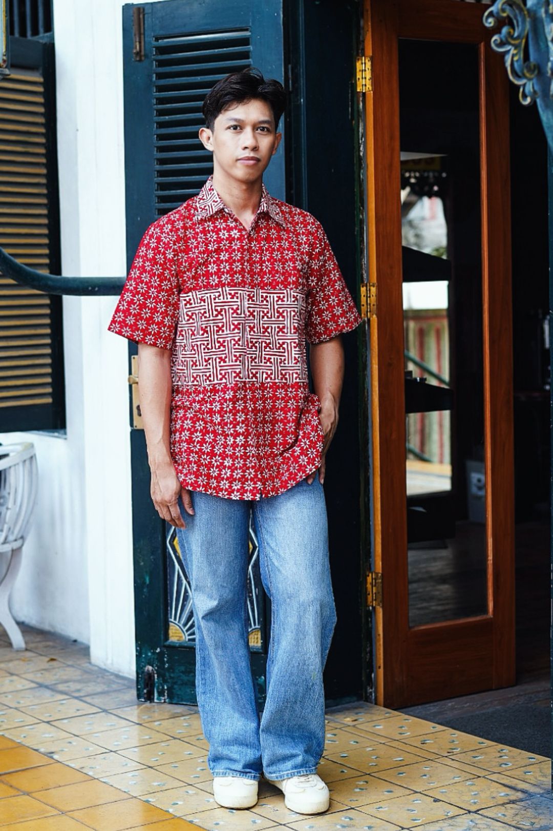 Batik ENOM - Rume Shirt -  Batik Cap Bahan Katun - Baju Natal - Kemeja Batik Modern Pria -  Sorai Series