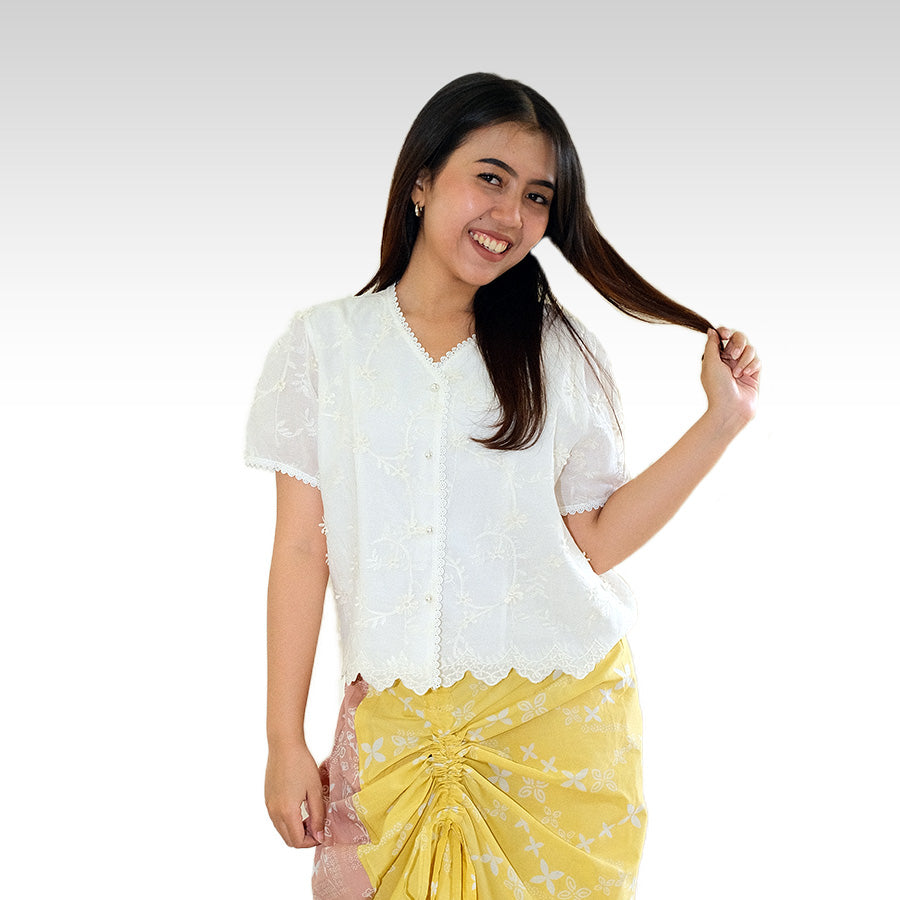 Kanaya — Blus Lengan Pendek Semi Puff – Batik ENOM