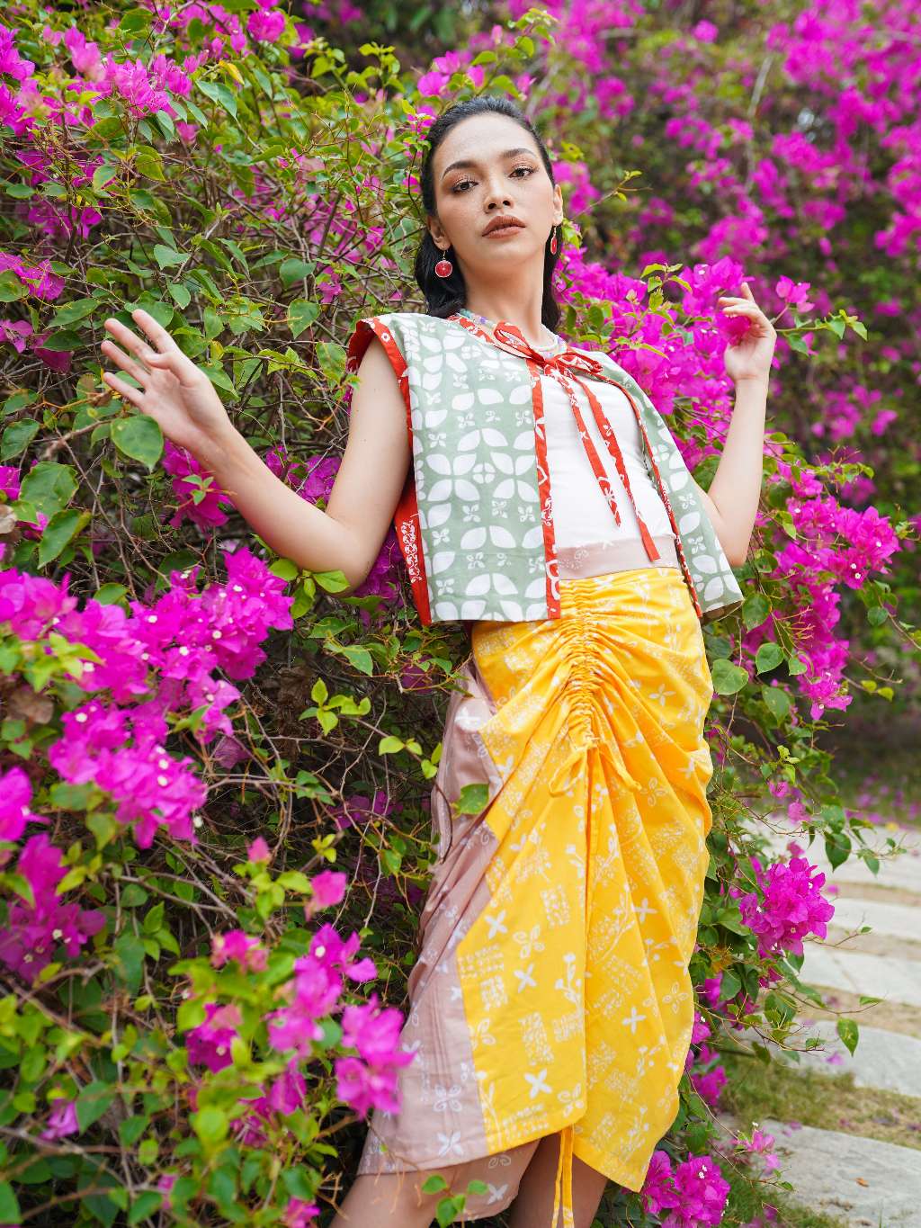 Batik ENOM - Outer Aimee dan Rok Laksmi Batik Cap Bahan Katun - Outer dan Rok Batik - Batik Wanita Modern - Batik Wanita Premium - Saujana Series