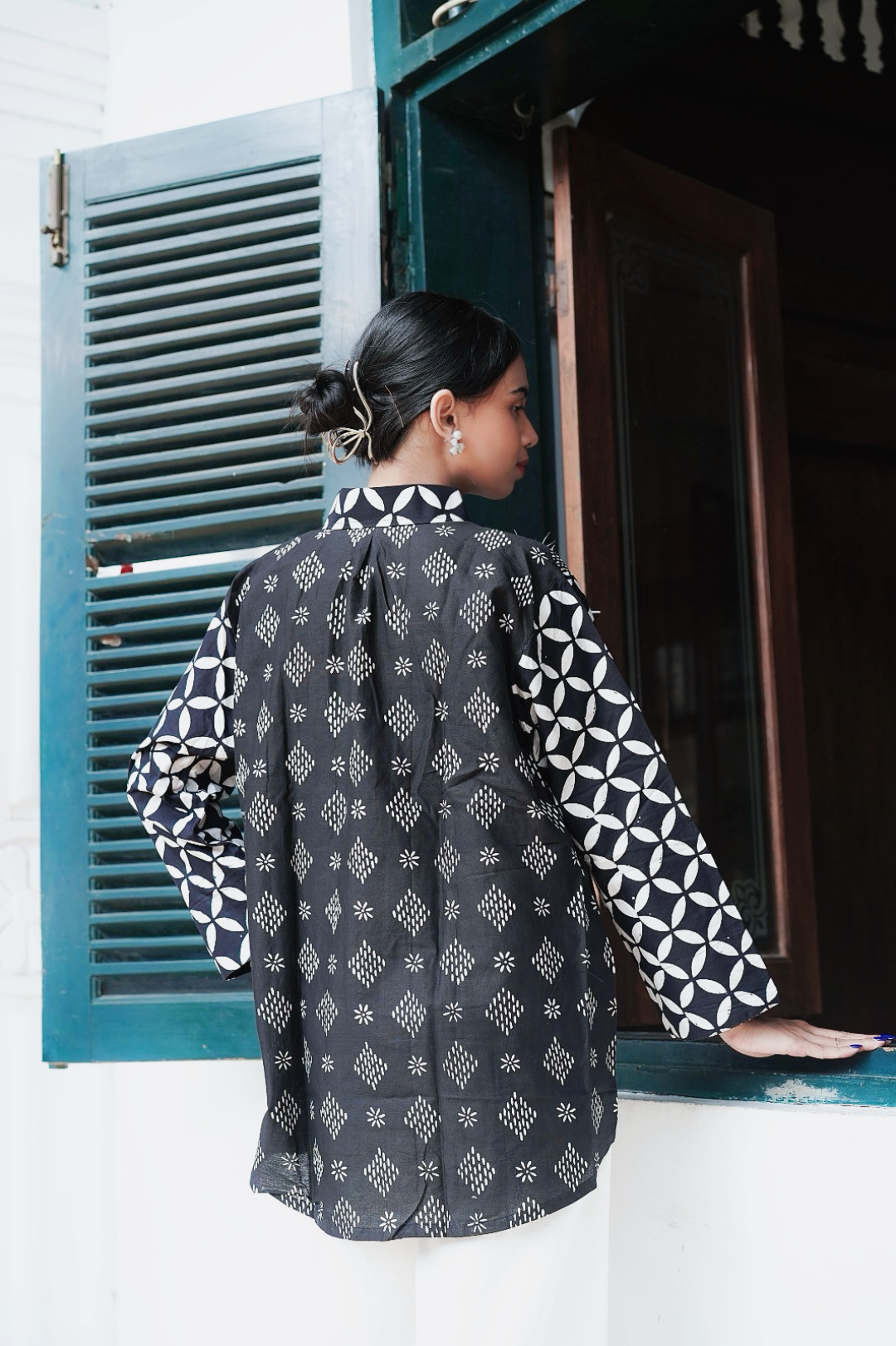 Batik ENOM - Blouse Shakira & Shania - Batik Cap Bahan Katun - Blouse Atasan Batik Wanita - Onyx Series