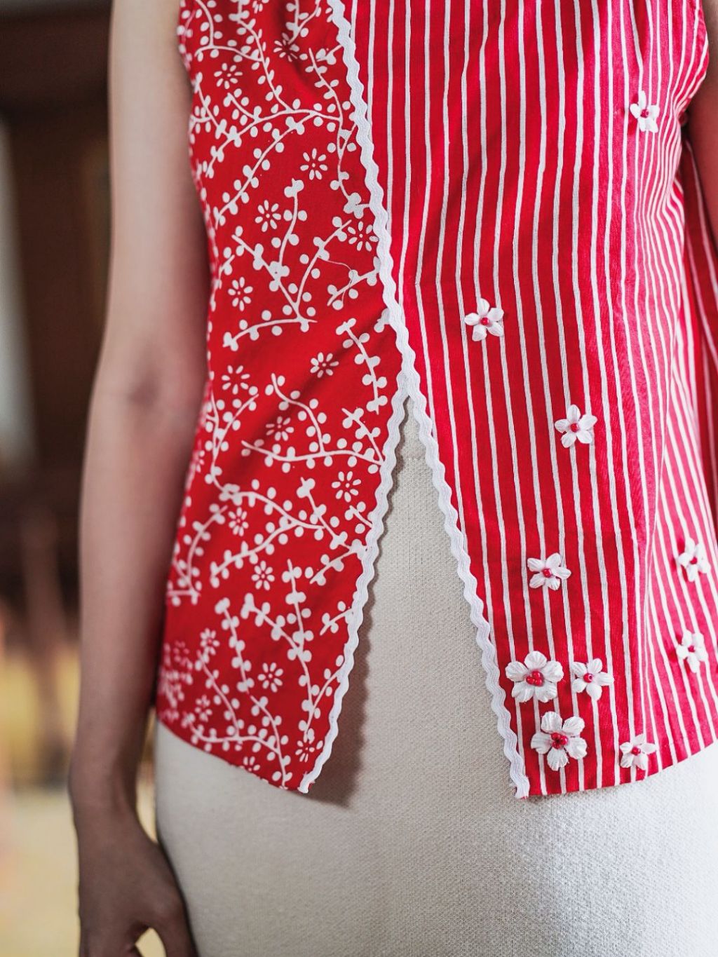 Merari | Blus Batik Wanita Merah Putih | Sorai