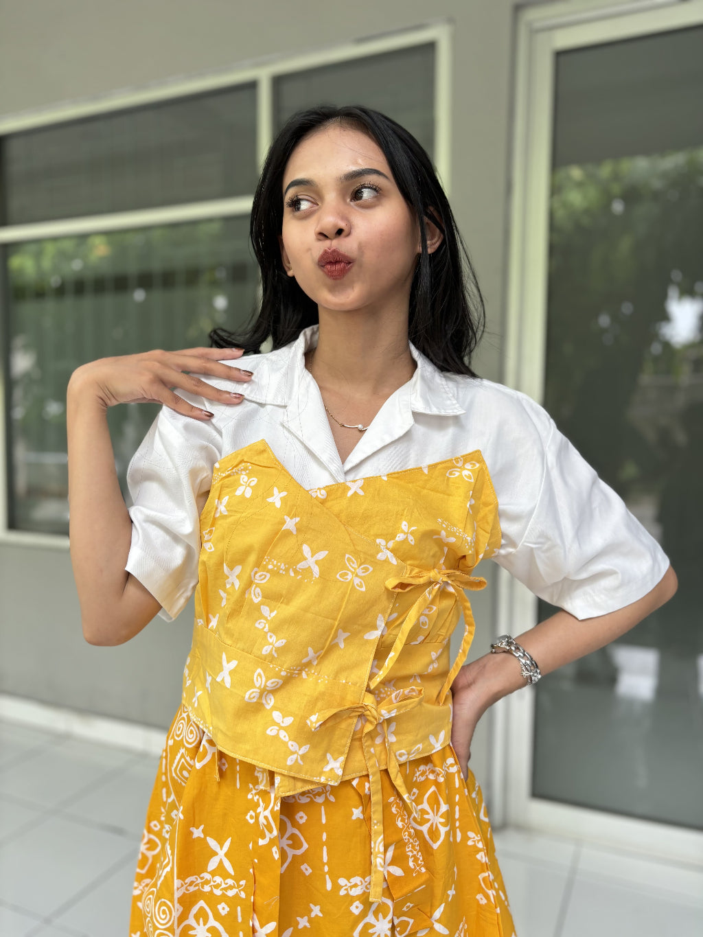 Batik ENOM - Blus Hanna & Rok Vara - Atasan batik wanita - Rok Pendek Bahan Katun