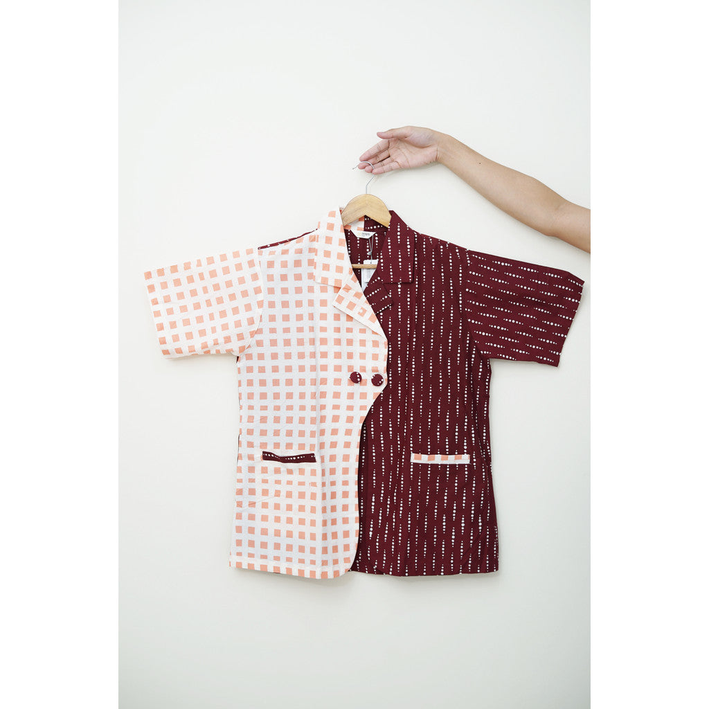 Batik ENOM - Shasa / Blazer Kemeja Batik Wanita Modern Motif Kombinasi Maroon White Casual