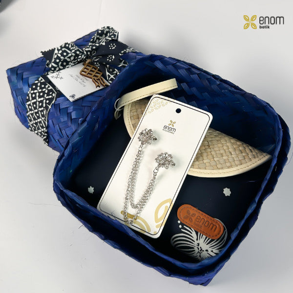 Batik ENOM - Gaung Seraya / Premium Hampers Lebaran Batik Anyaman Clucth Scarf Bross Janggan